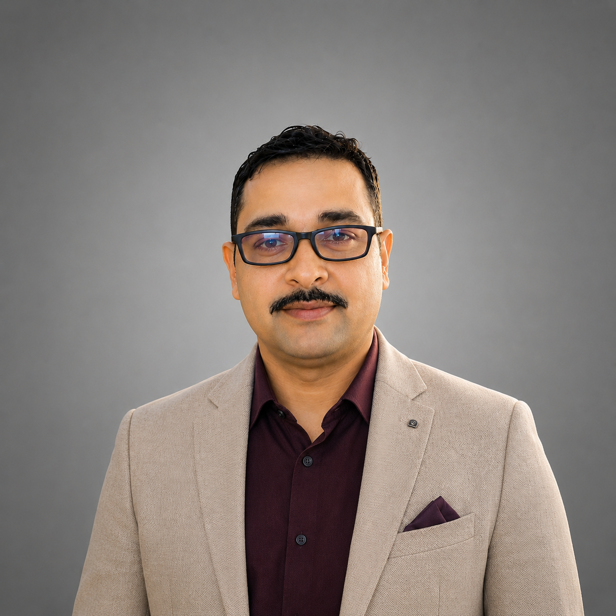 Som - Founder of Debilink Consulting